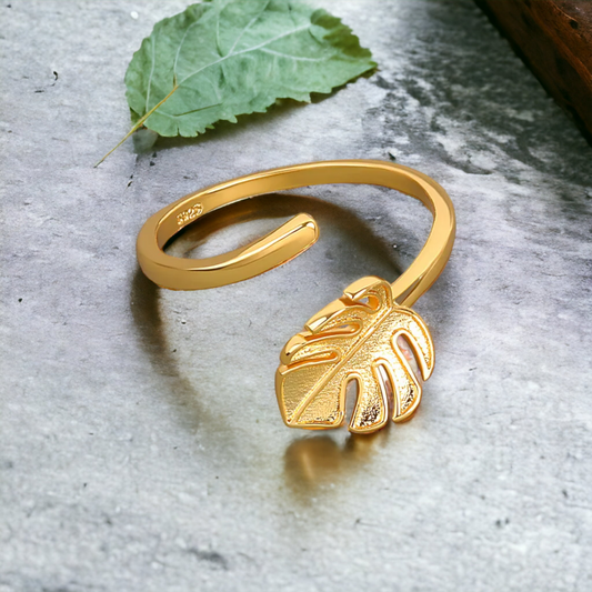 Monstera of Peace Ring